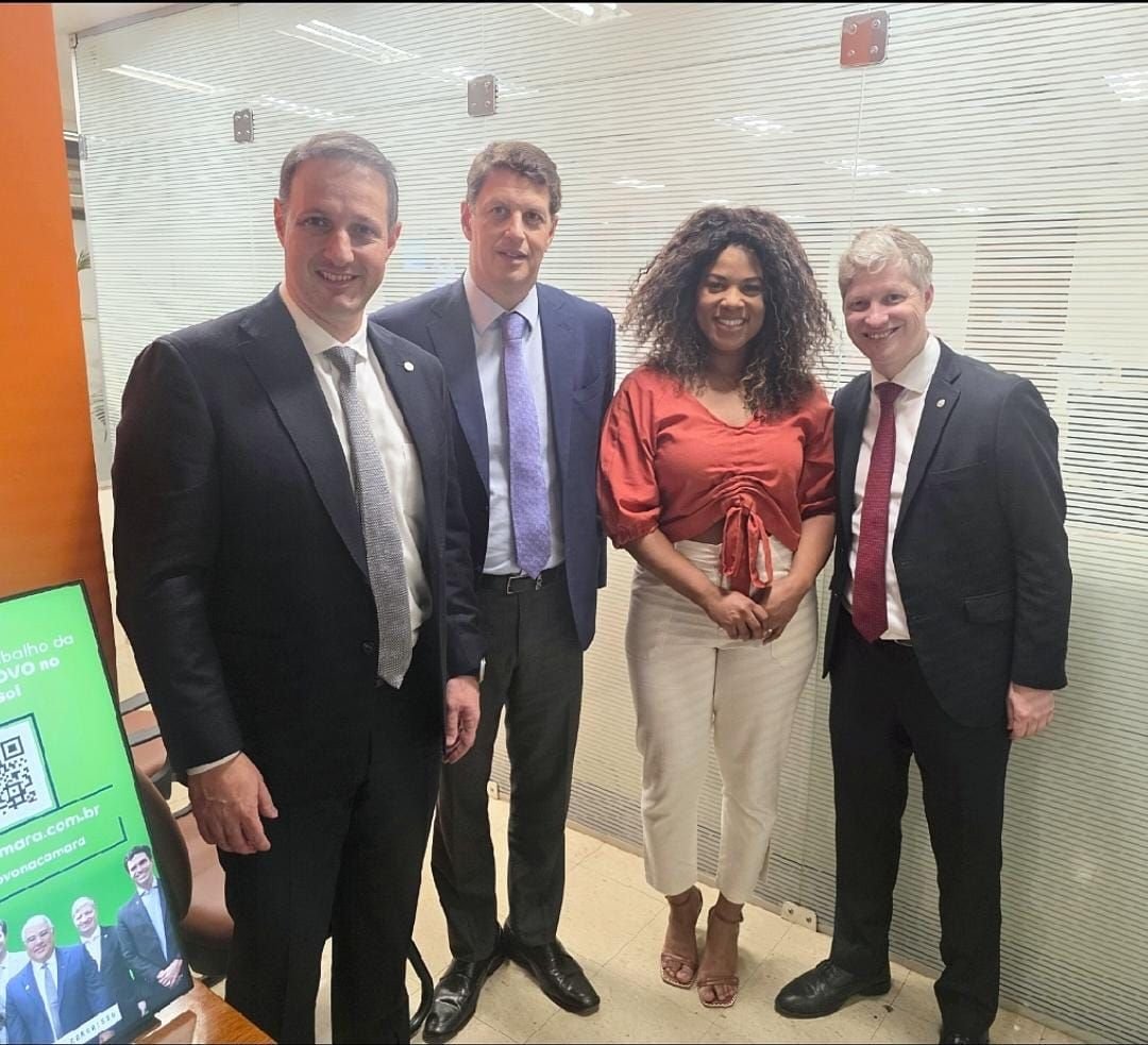 Barbara Kogos com deputados do NOVO em Brasília